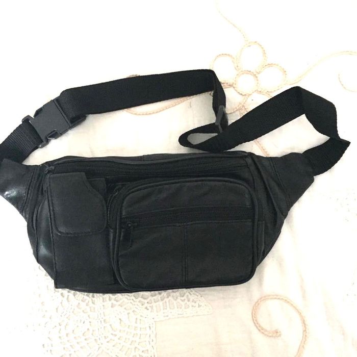 Кожено портмоне за кръста - ново