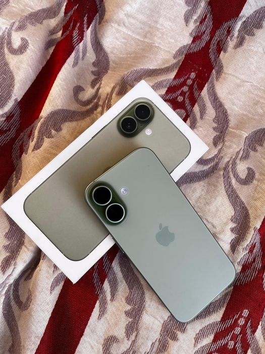 IPhone 17  256 MB с гарантией