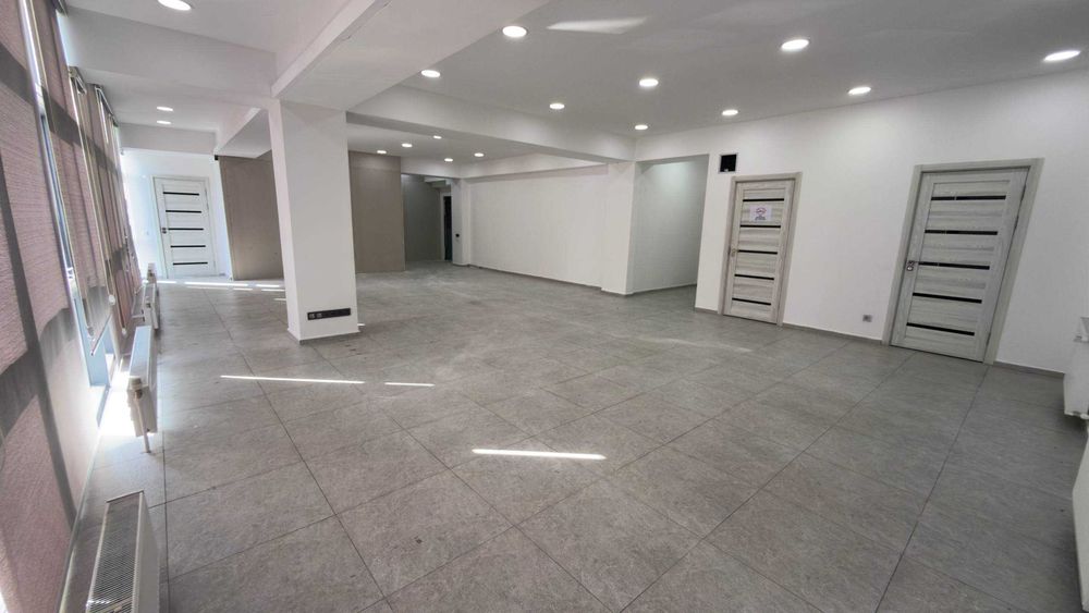 ул.Айбек МЦ Шох 2-этаж 2-линия 130 м² евроремонт open space +кабинет