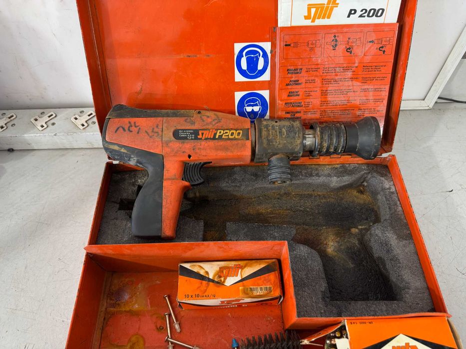 Пистолет за директен монтаж - Spit p200