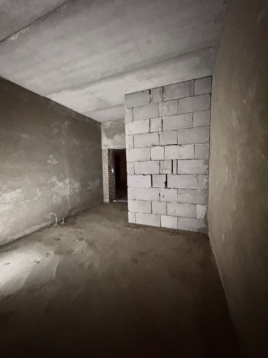 Ал мактум 5 этаж срочно