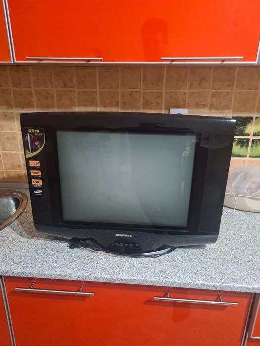 Продам телевизор в отличном состоянии