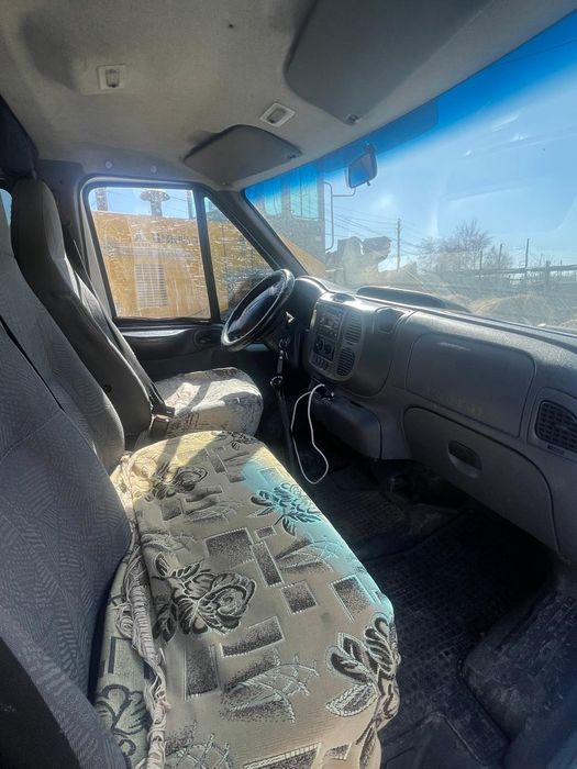 Продается бус 2007 года