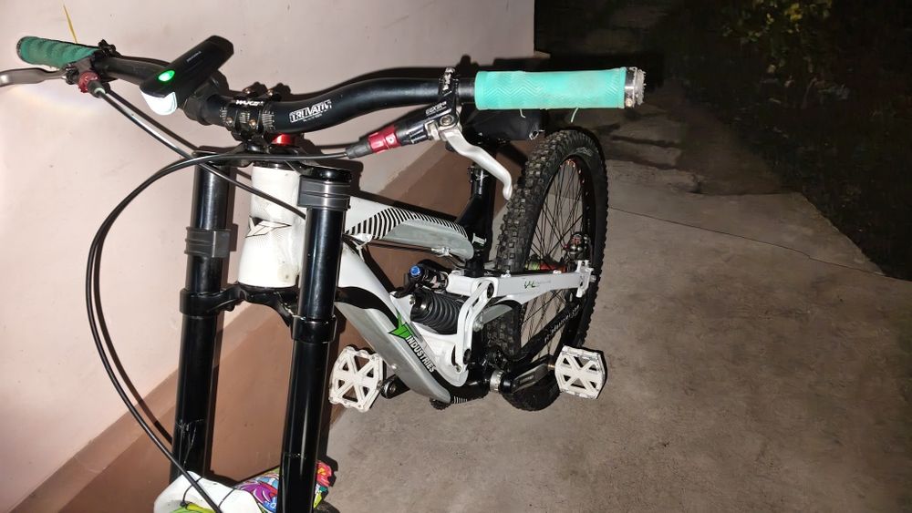 YT tues core 3 2013 DH