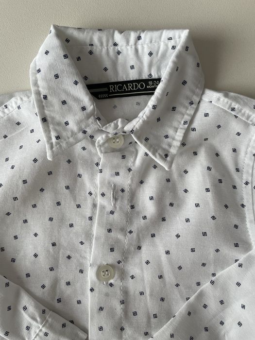 Set de haine pentru băieței (cămăși, pantaloni), pentru vârsta de 1,5–2 ani (18–24 luni) — mărci: TEX baby, H&M, Next.
