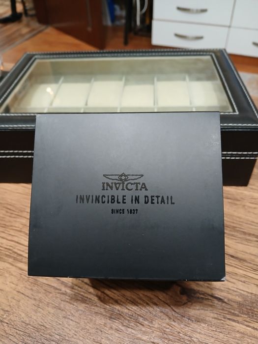 Кутия за  INVICTA