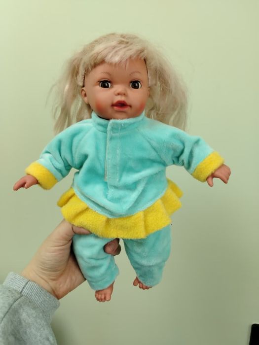 Продам кукол по 2000