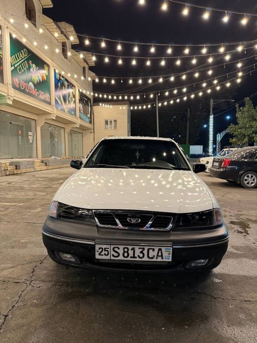 Neksiya sons tramblor luks