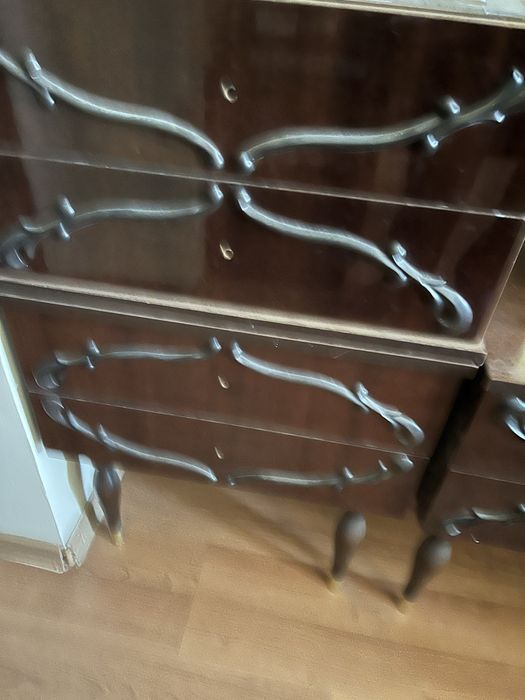 Недорого продаем б/у спальный гарнитур
