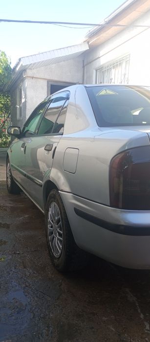 Мазда 323 в хорошем состоянии