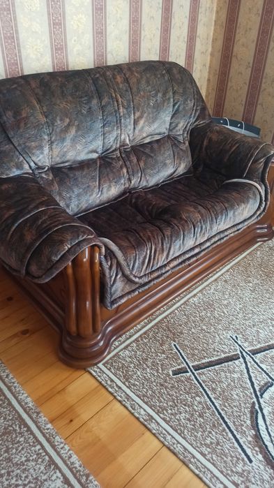 Холна гарнитура +тв шкаф Диван тройка,двойка, фотьойл и тв шкаф. Масив