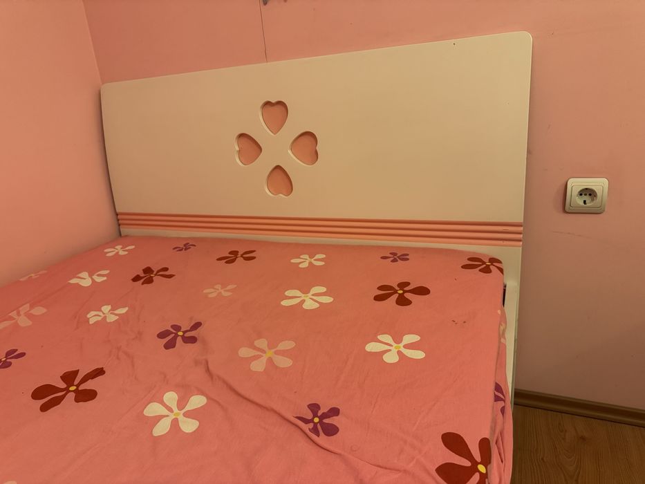 Розова детска стая-легло + 2 секции