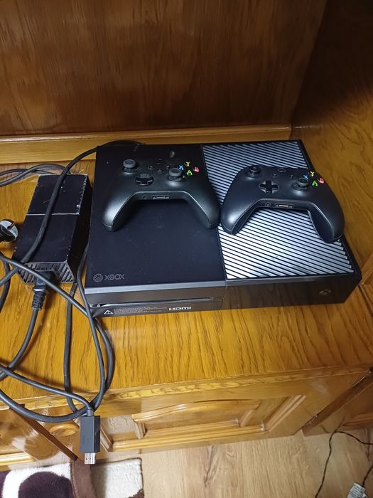 Xbox one  500g  + jocuri  600 lei