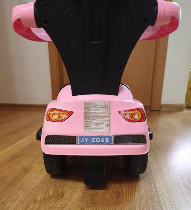Masinuta fetite ca noua