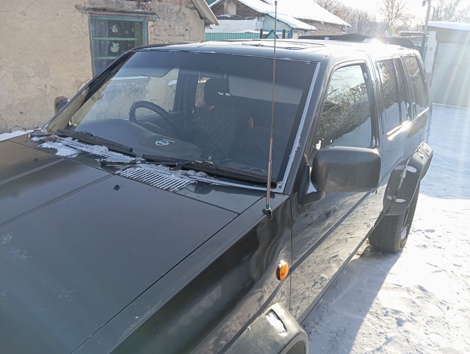 Ниссан Террано 1