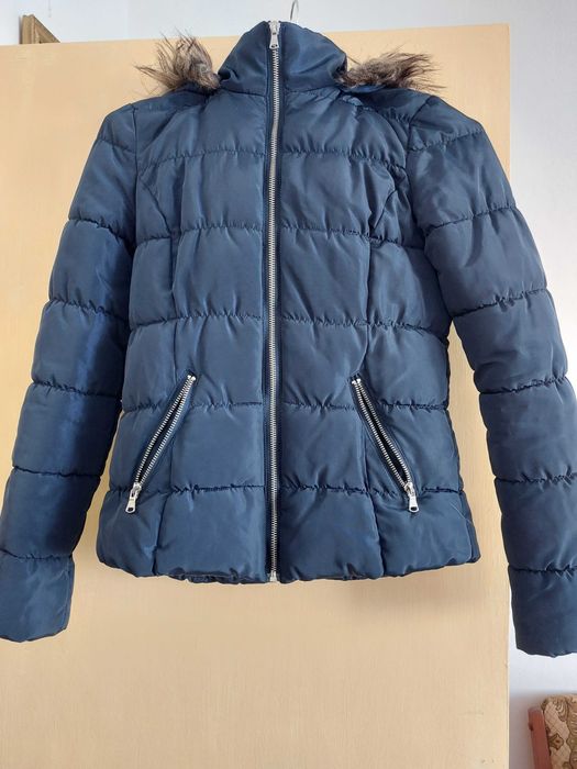 Geaca bleumarin cu gluga H&M