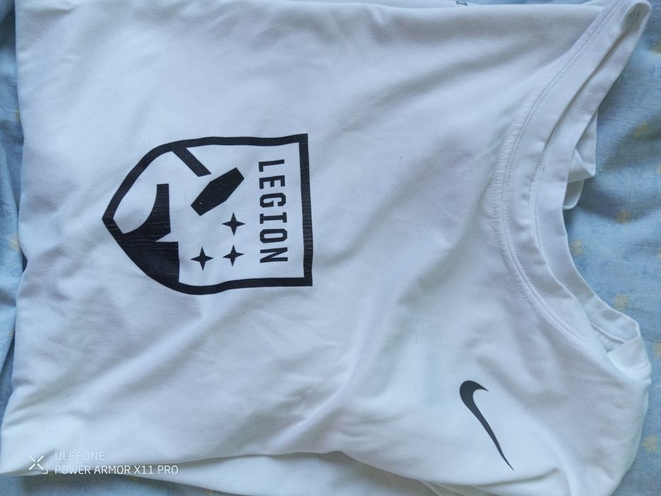 Блуза тениска найк