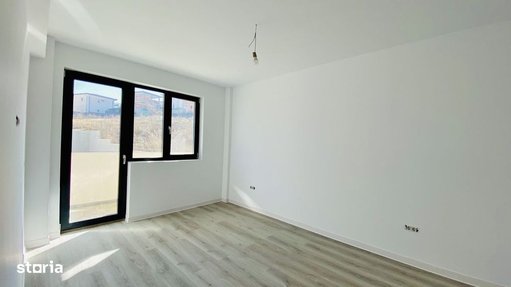 Apartament 1 cam D Hlincea 38 mp Loc de parcare Credit Cash