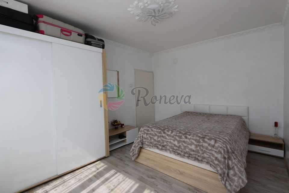 Продава се Четиристаен апартамент в Варна, Колхозен пазар - 104 кв.м за 1923 €/кв.м - Снимка #9