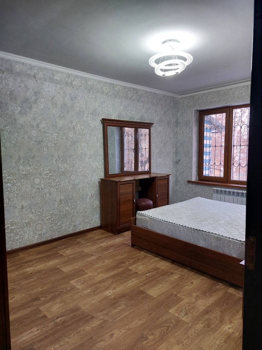 Kvartira sotiladi 3 xona yevro remont