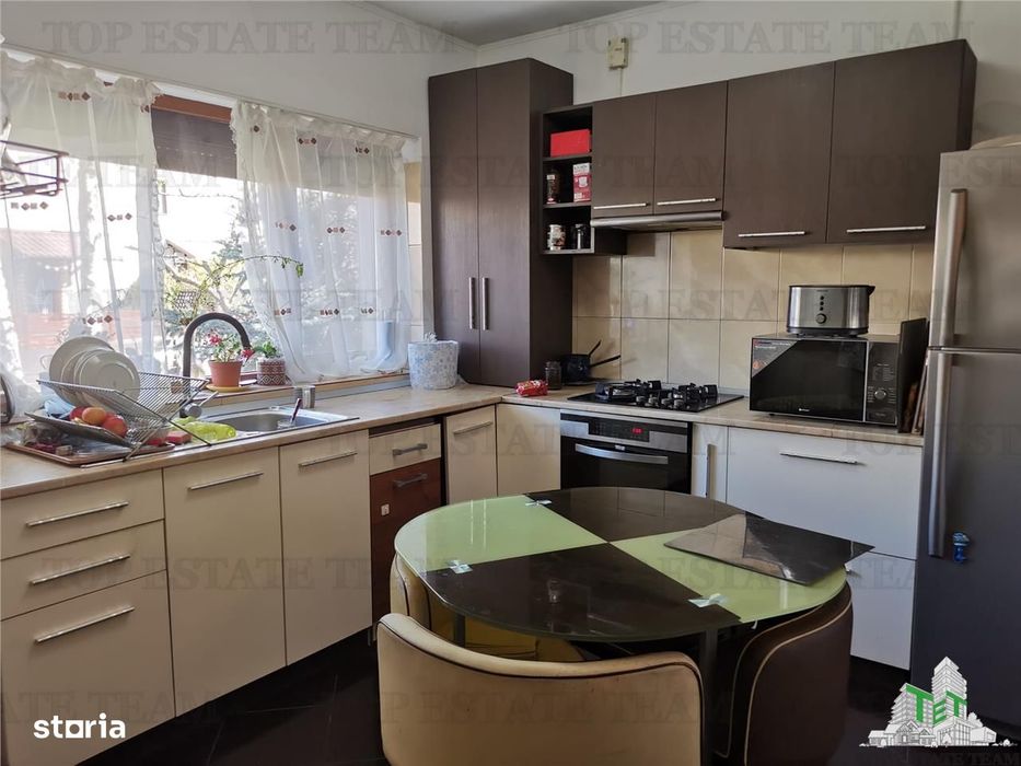 Apartament 4 cam in vila p+1 Green City, 1 Decembrie