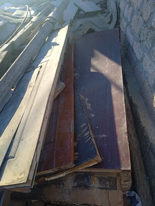 Есик сатылады б/у