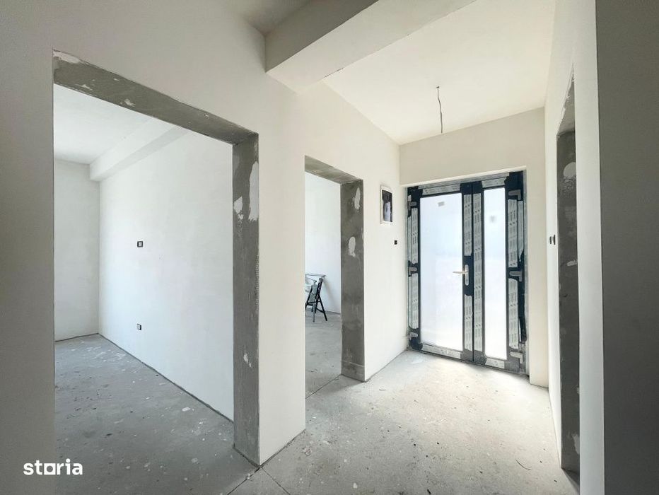 Duplex 3 camere 92mp Mosnita Noua