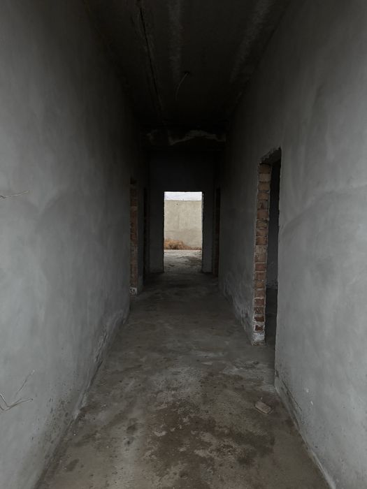 Кармана тумани, Уйрот МФЙ, МРО атрофида 2-сотиҳли коттедж сотилади