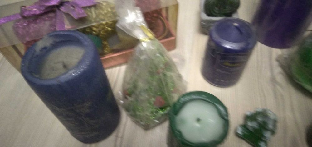 Свечи новые и 2 начатые