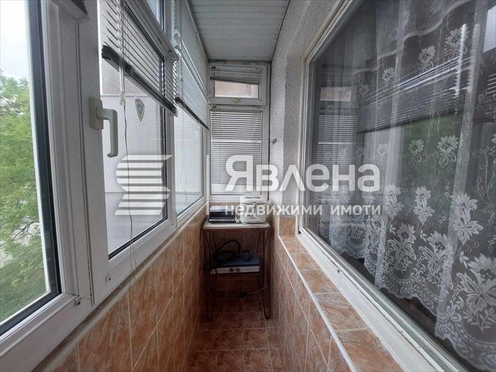 Продава се Тристаен апартамент в Ямбол, Център - 78 кв.м за 1475 €/кв.м - Снимка #5