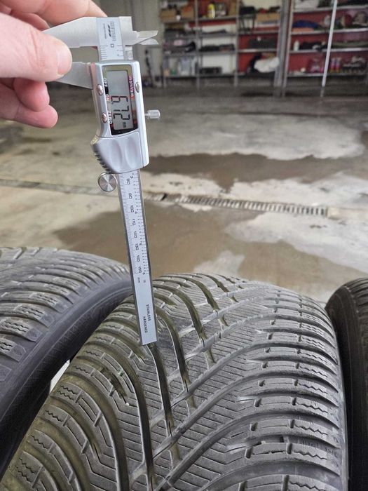 Anvelope Iarna Kleber Krisalp HP3 235/45 R17 XL 97V, stare noua