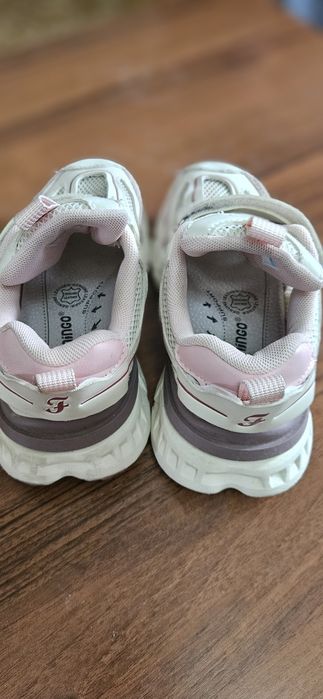 Кроссовки flamingo