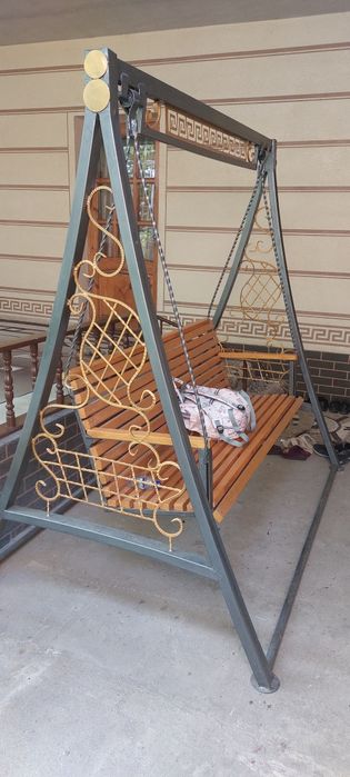 Продаются  качели, изготовленна из российских подшипников