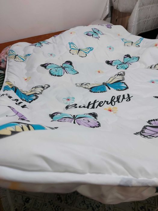 Продам одеяло теплое всесезонка полуторка