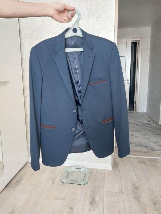 Пиджак мужской m