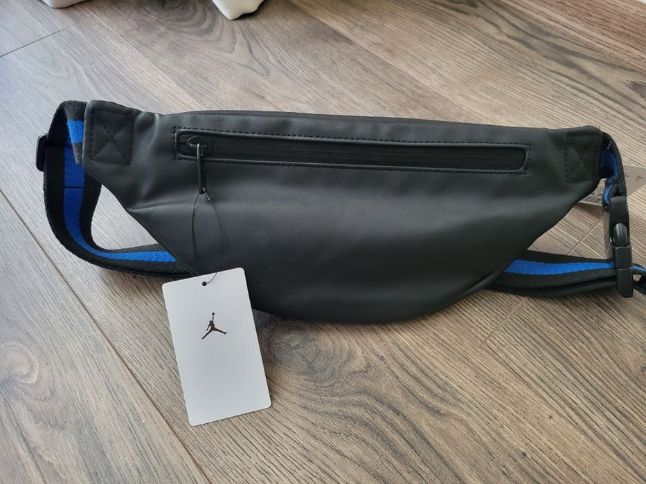 NIKE JORDAN чанта  Jam Borough Varsity Crossbodybag