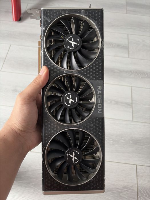 Продам RX 6800 HWM 16GB