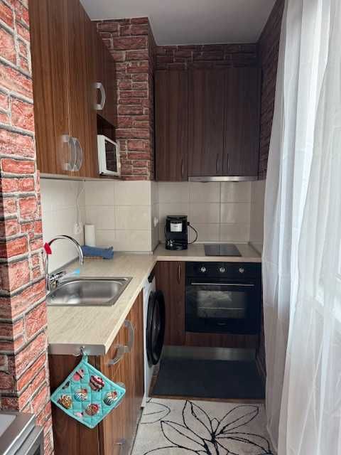 Продава двустаен апартамент в ж.к. Лозенец