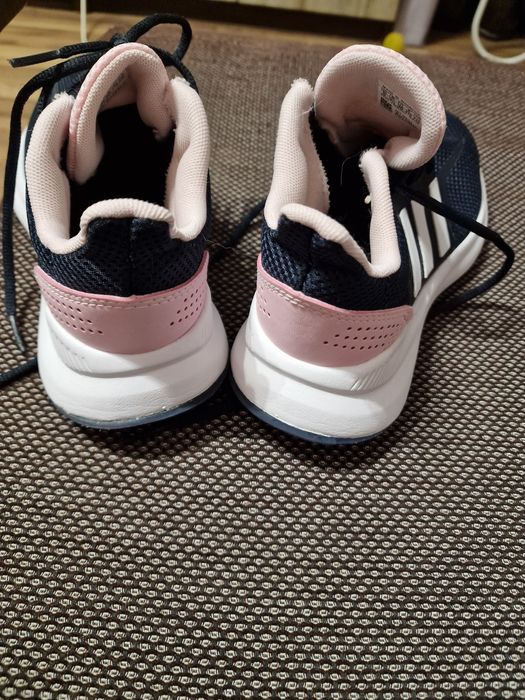 Маратонки Adidas