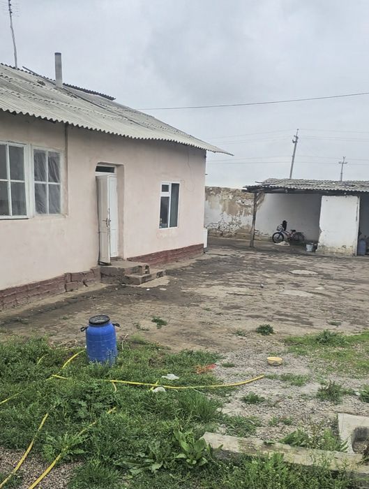 Тошкент вилояти Бука туманида ховли сотилади