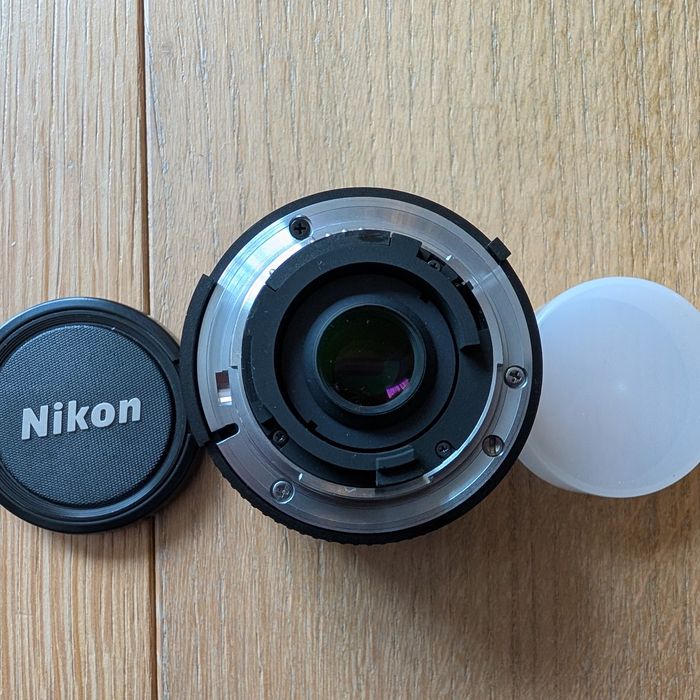 Obiectiv Nikon AF NIKKOR 28mm f/2.8D