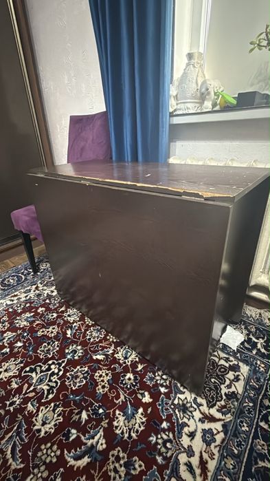 Книжка стол продам
