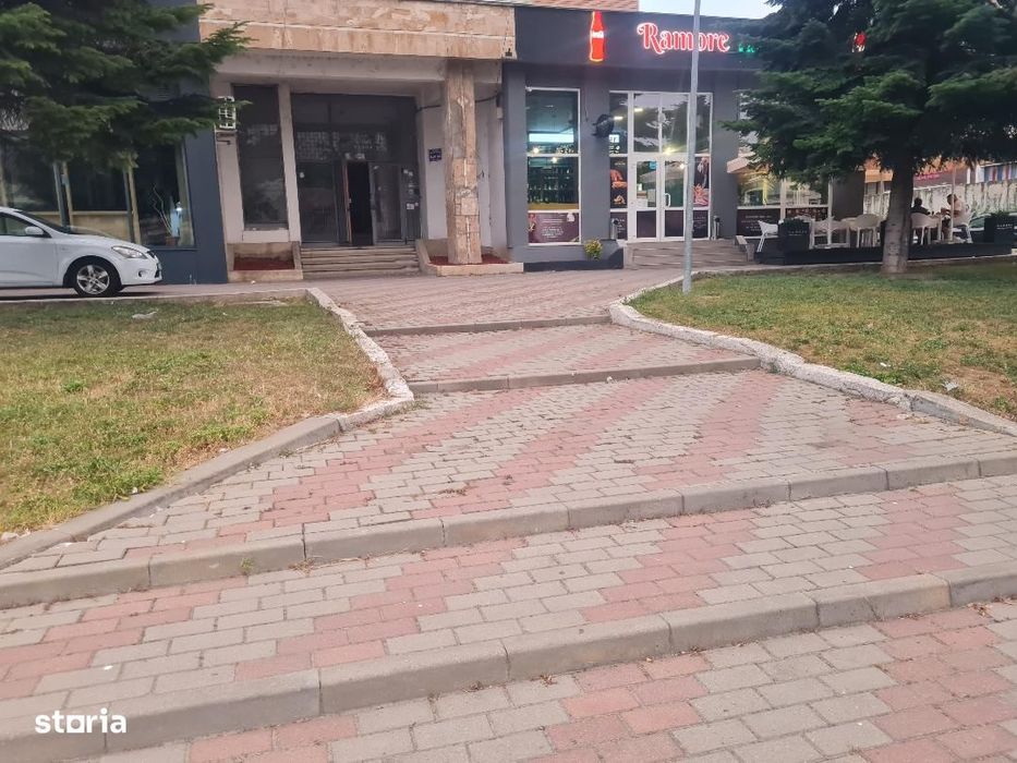 Apartament   3 camere, doua  balcoane , central Pitesti