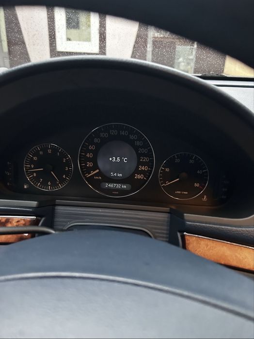 Vand mercedes bens 3 w211CDI