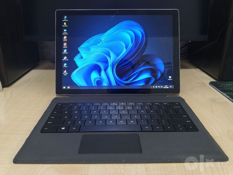 Microsoft Surface Pro 12,3" 2,5K Touch/CORE™ i5 - 7300U/8GB/256GB NVMe