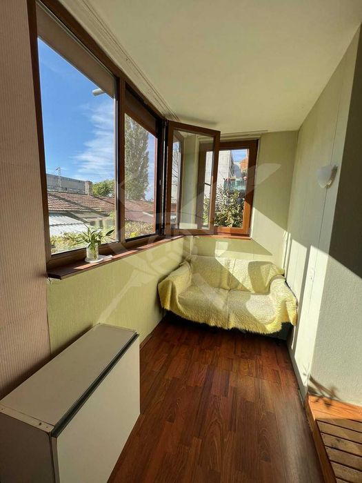 Продава се Двустаен апартамент в Варна, ЖП Гара - 60 кв.м за 1250 €/кв.м - Снимка #4