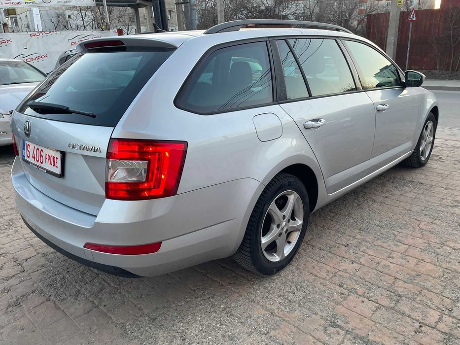 SKODA Octavia 2013 — imagine 4