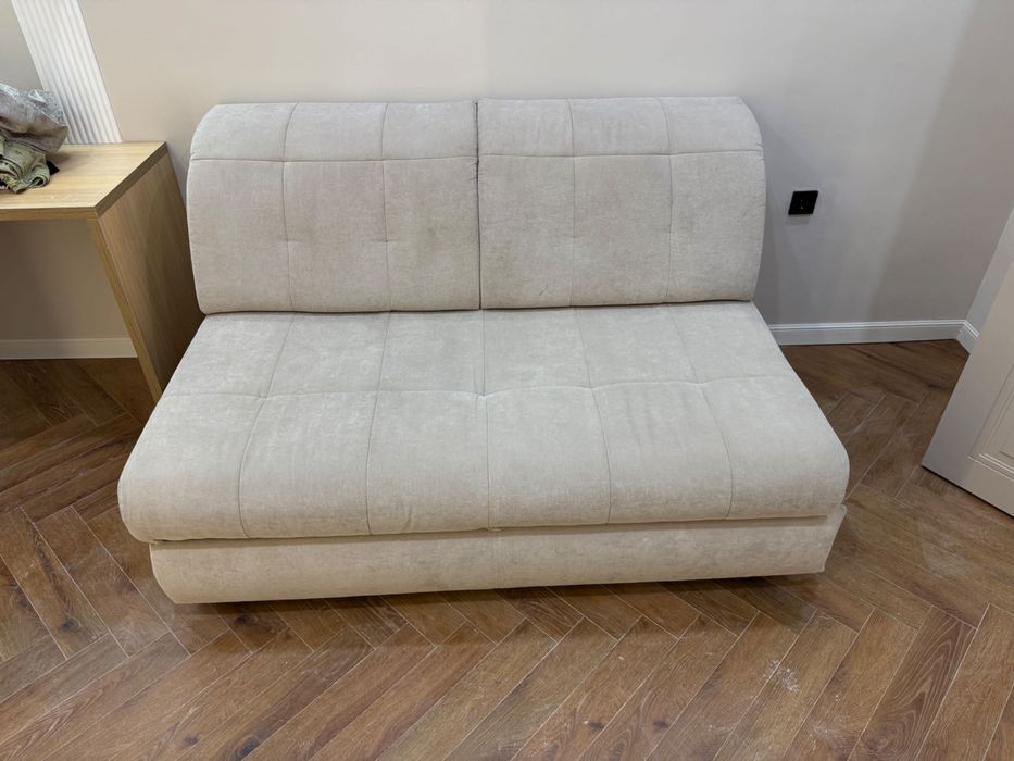 Диван б/у в очень хорошем состоянии