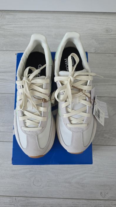Adidas Run 70s 2.0 J Crem / Verde deschis – Mărimea 38 - Nou cu eticheta