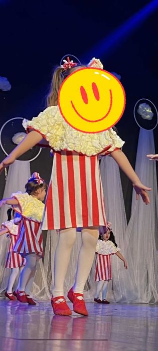 Costum pt fetita popcorn